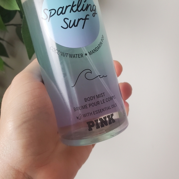 💙 Sparkling Surf Victoria's Secret PINK 8.4oz Coconut Water Mandrin Pop - Picture 2 of 5